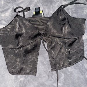 Black front tie top.